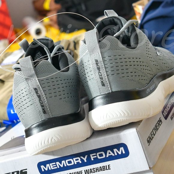 Skechers Men's Summit Sneaker - Picture 5 of 7